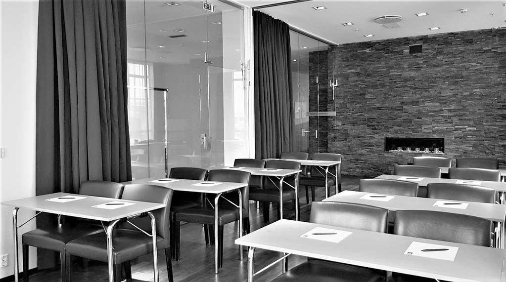 Hotel Four Monkeys Ålesund Servizi foto